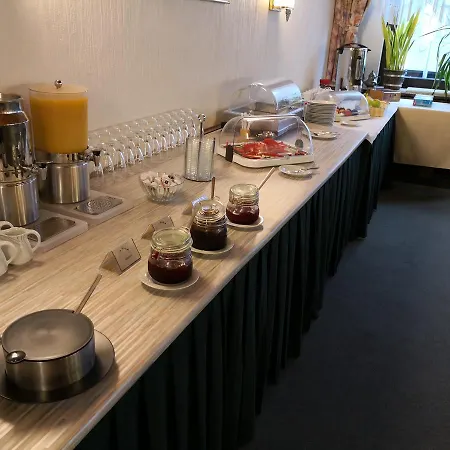 - Restaurant Schlaadt Hotel Kestert
